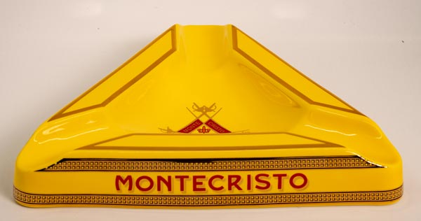 Aschenbecher aus Tabelle Montecristo“ Egg “IN Keramik 